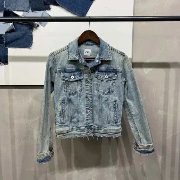 (85) 자라 ZARA 여성 데님 트러커 크롭 자켓