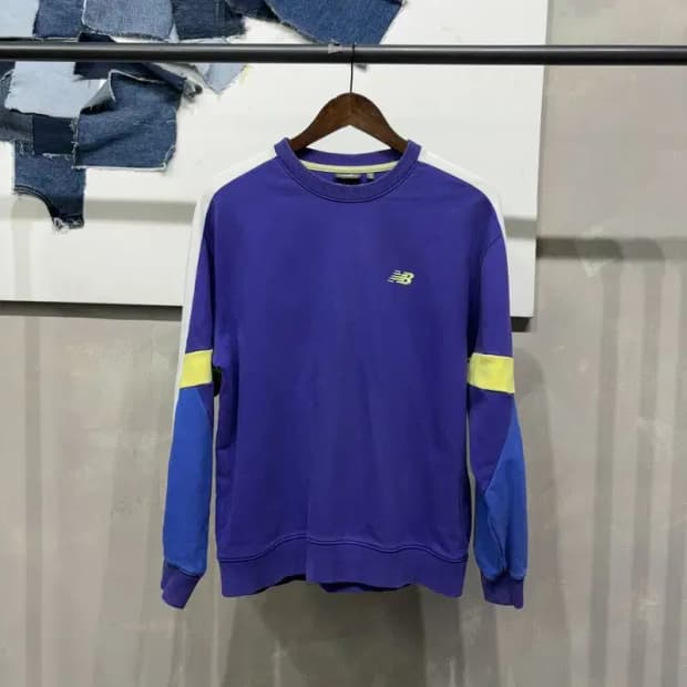 (95) 뉴발란스 스트릿 캐주얼 배색 사이드라인 맨투맨 긴팔 티