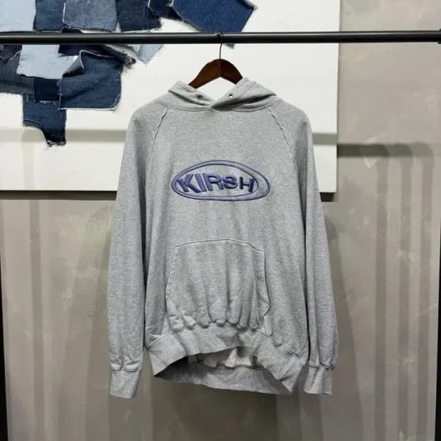 (100) 키르시 여성 스트릿 캐주얼 빅로고 자수 기모 후드티