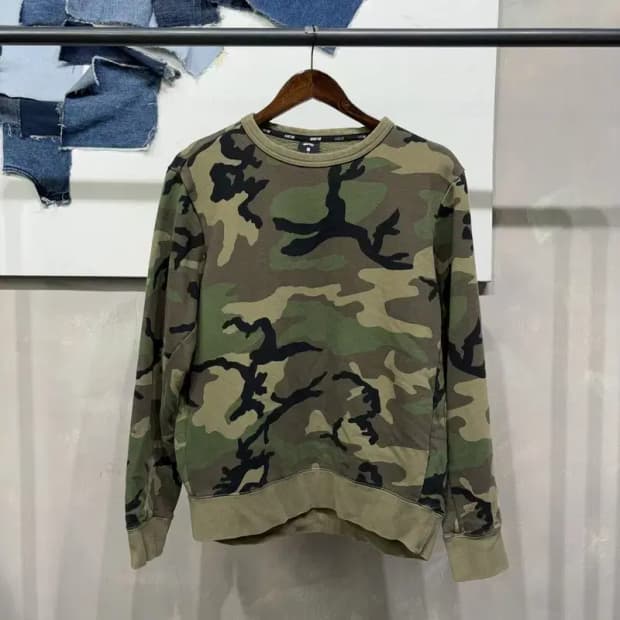 (100) 나이키SB 밀리터리 캐주얼 카모 기모 맨투맨 긴팔 티