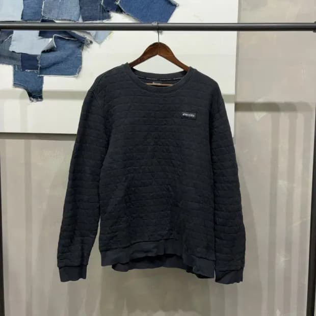 (110) 디스커버리 캐주얼 누빔 맨투맨 긴팔 티