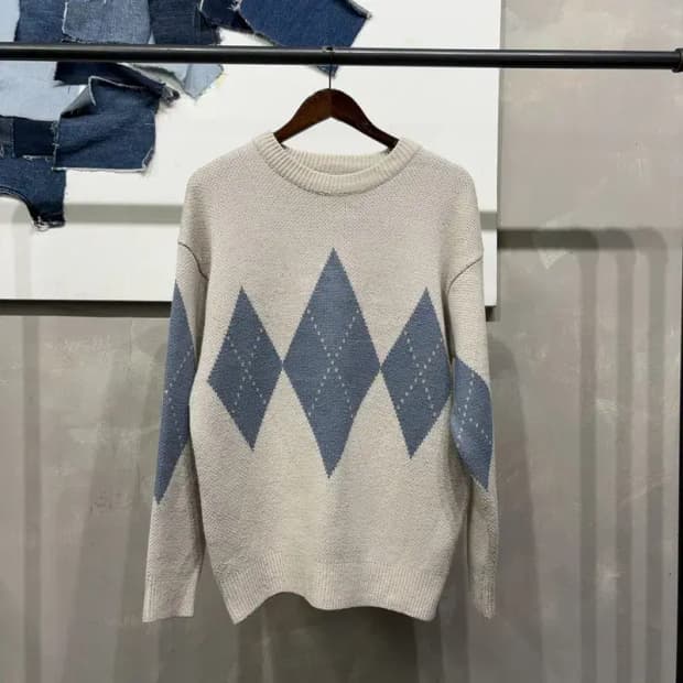 (105) 스파오 캐주얼 클래식 아가일 라운드 니트