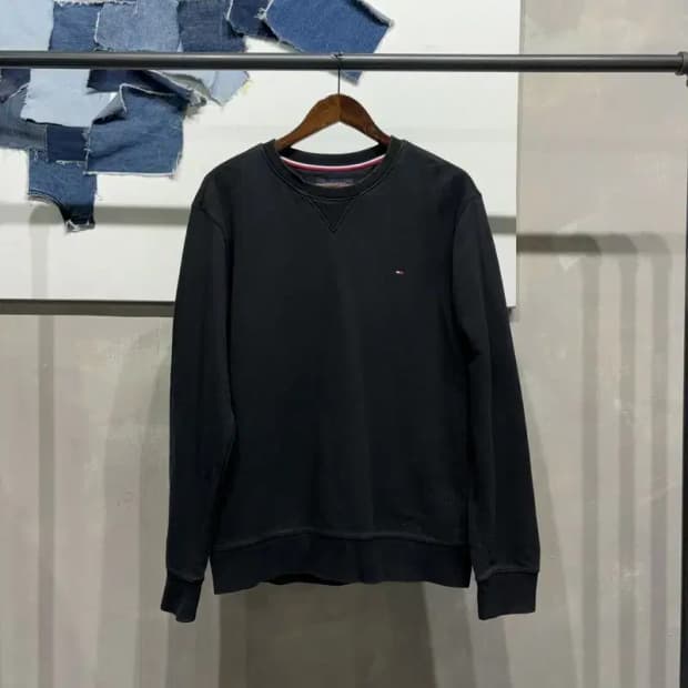 (105) 타미힐피거 캐주얼 블랙 맨투맨 긴팔 티