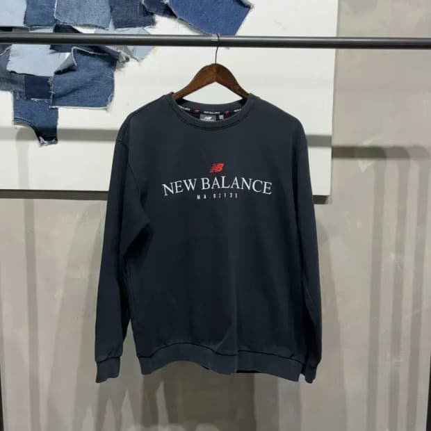 (100) 뉴발란스 캐주얼 프린팅 맨투맨 긴팔 티