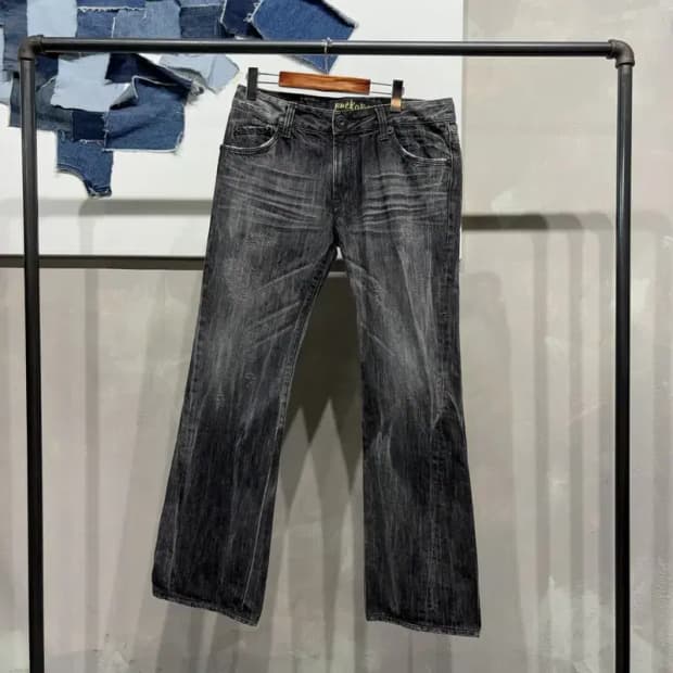 (32인치) 버커루 캐주얼 워싱 부츠컷 흑청바지 데님팬츠