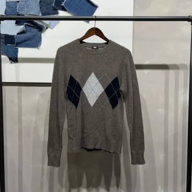 (95) 유니클로 캐주얼 아가일 울 니트