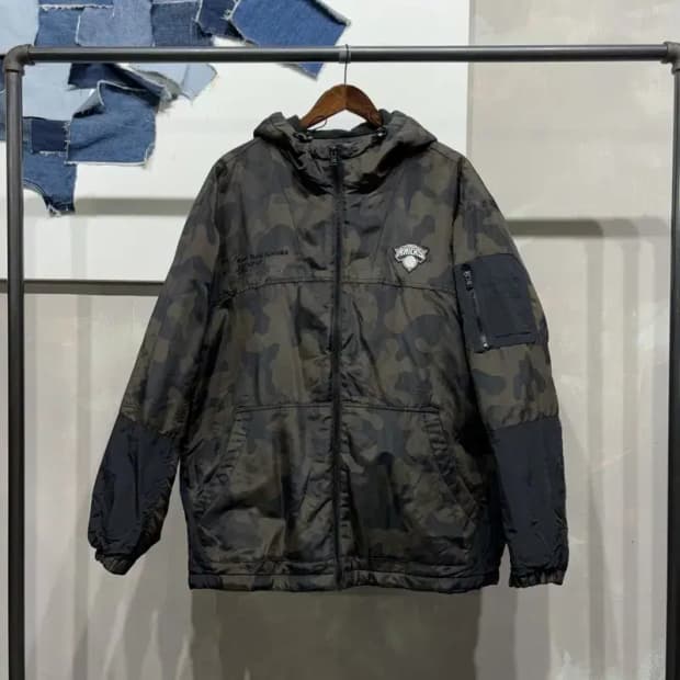 (110) NBA 뉴욕닉스 농구 카모 후드 패디드 바람막이 자켓