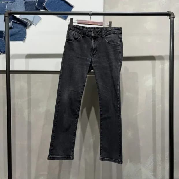 (28인치) 게스 여성 캐주얼 스판 블랙진 흑청바지 데님팬츠