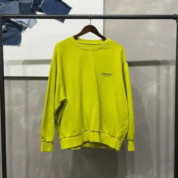 (105) 비바스튜디오 스트릿 캐주얼 백프린팅 맨투맨 긴팔 티