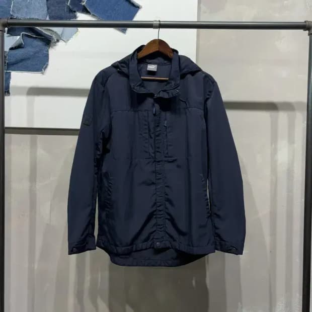 (105) 퓨마 등산 아웃도어 네이비 후드 바람막이 자켓