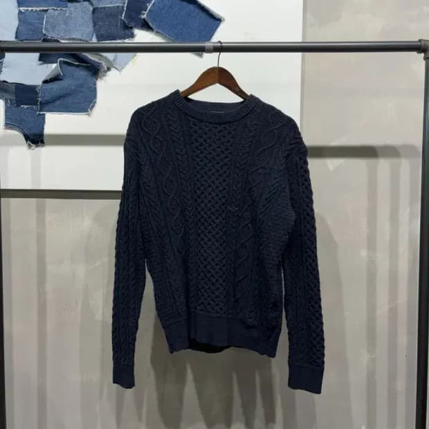 (95) 유니클로 캐주얼 베이직 케이블 꽈배기 울 니트