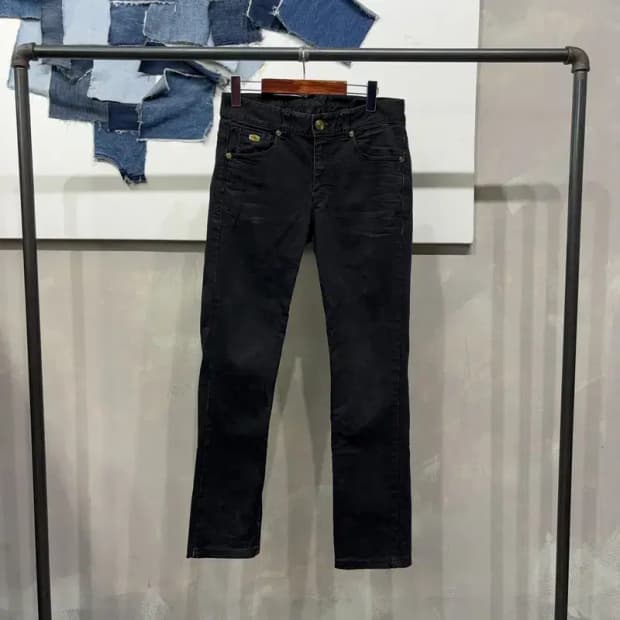 (29인치) 게스 여성 캐주얼 스판 흑청바지 블랙진