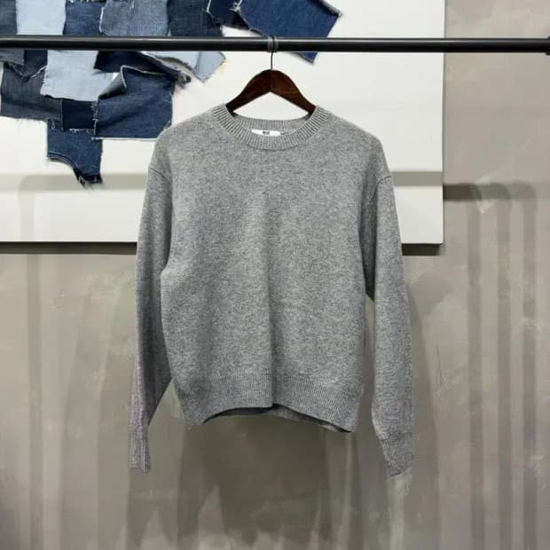 (100) 유니클로 여성 캐주얼 베이직 울 라운드 니트