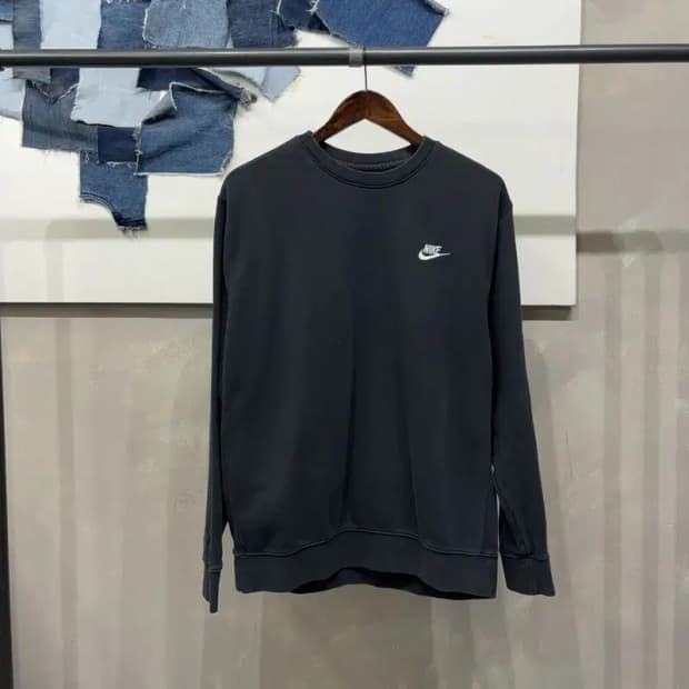 (105) 나이키 캐주얼 스트릿 자수 맨투맨 긴팔 티