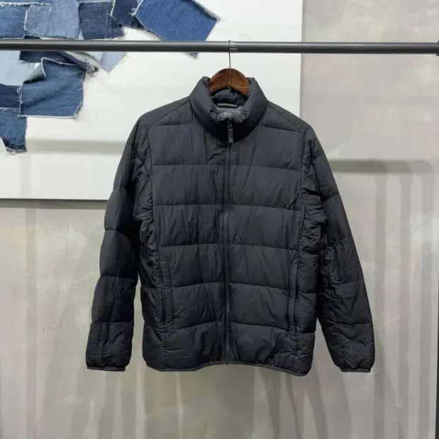 (95) 유니클로 캐주얼 울트라 라이트다운 블랙 경량패딩