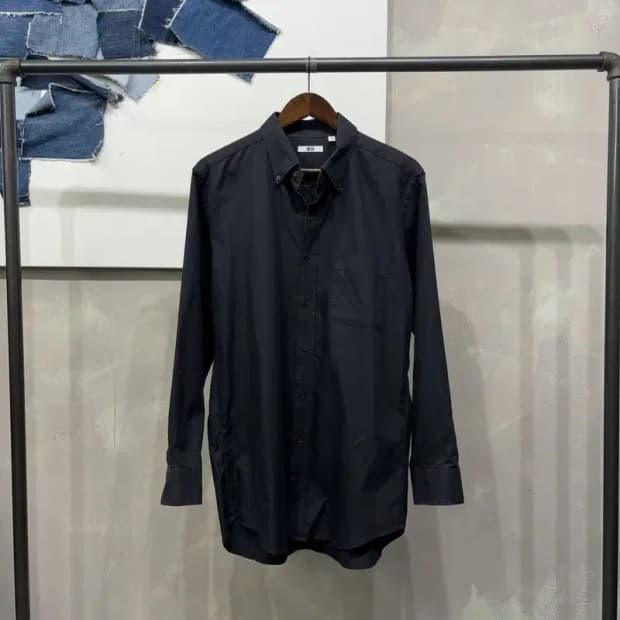 (105) 유니클로 캐주얼 베이직 포켓 블랙 셔츠 남방