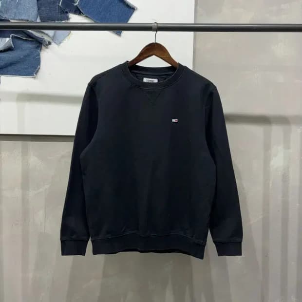 (100) 타미진스 캐주얼 자수 블랙 맨투맨 긴팔 티