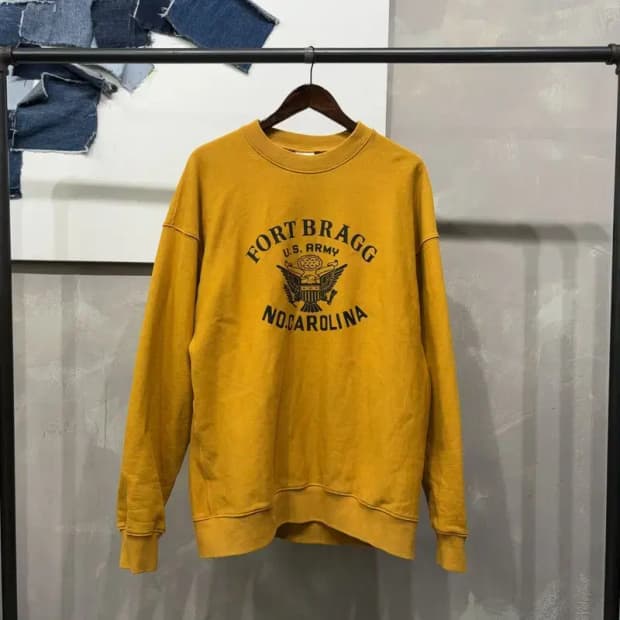 (110) 아웃스탠딩 캐주얼 프린팅 맨투맨 긴팔 티