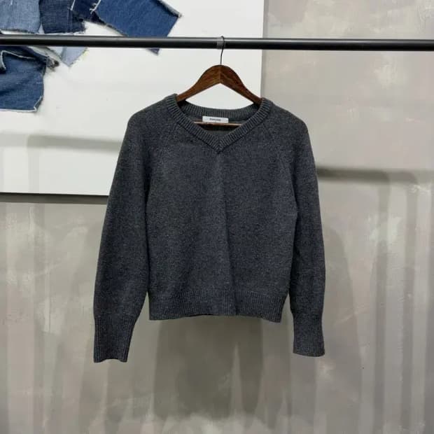 (85) 에잇세컨즈 여성 캐주얼 브이넥 캐시미어 울 니트