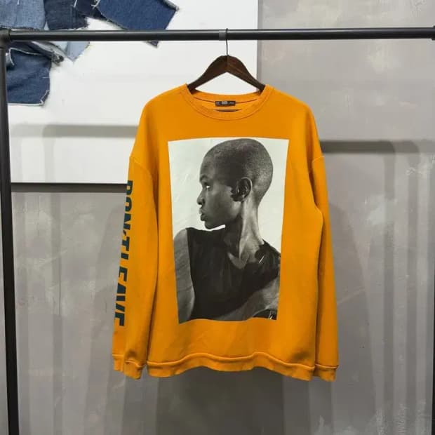 (105) 자라 ZARA 캐주얼 스트릿 프린팅 맨투맨 긴팔 티