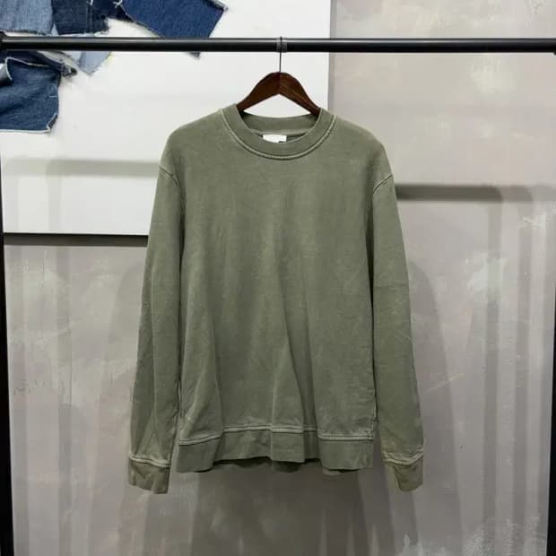 (105) 코스 COS 미니멀리즘 피그먼트 맨투맨 긴팔 티