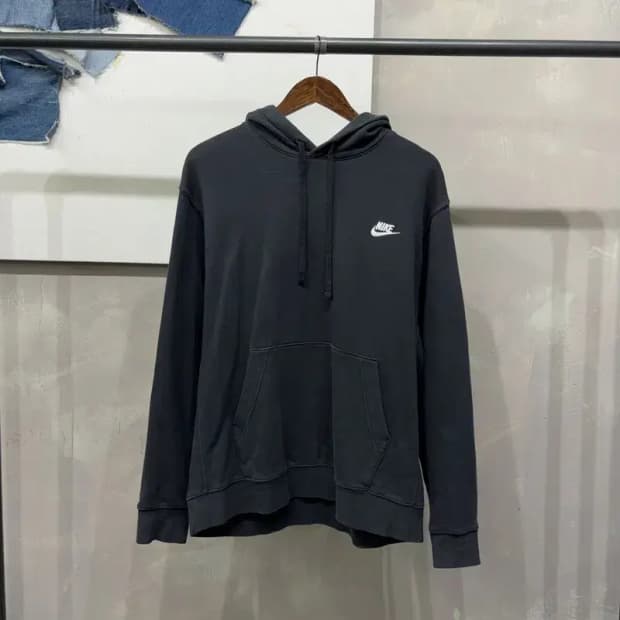 (105) 나이키 캐주얼 자수 약기모 블랙 후드티