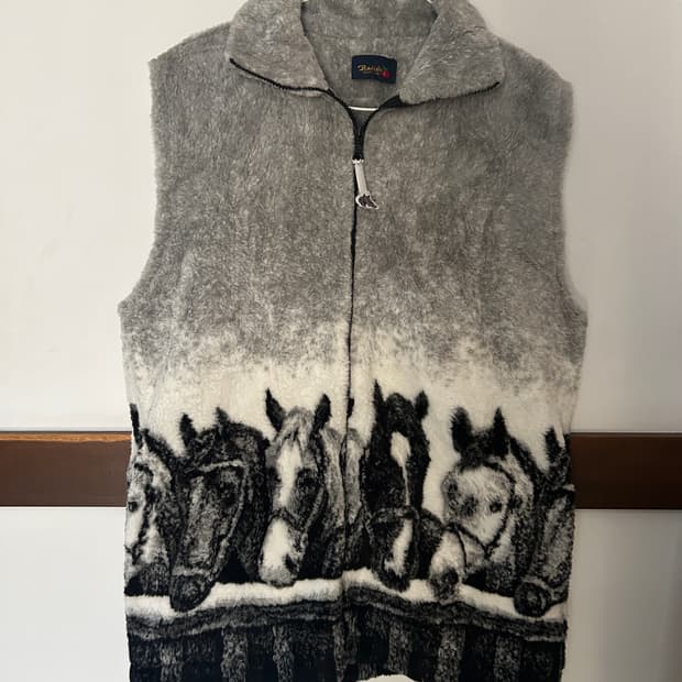 말 후리스 조끼