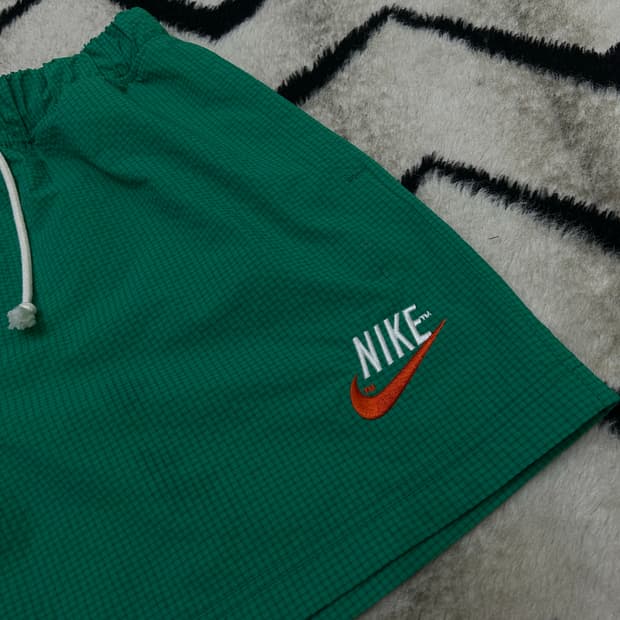 [M]나이키 트랜디 우븐 반바지/그린