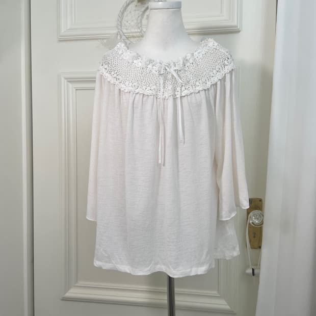 EARTH ivory crochet bow summer blouse