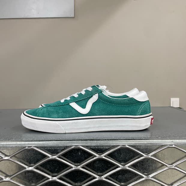 반스 에포크 스포츠 스웨이드 260