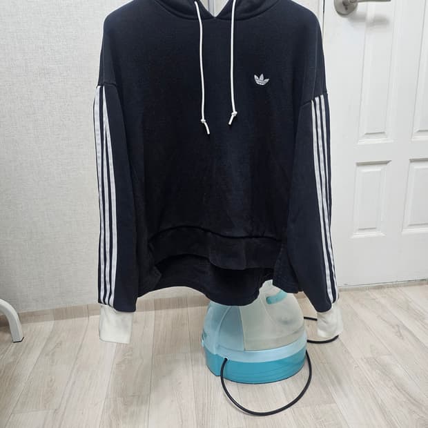 (85~90)XS☆초희귀☆아디다스 파이어버드 크롭오버핏백자수[검흰]후드티