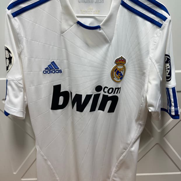 10-11 레알 마드리드 외질 유니폼