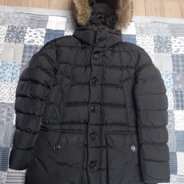 몽클레어 23년 클루니 패딩   검정  3(100)