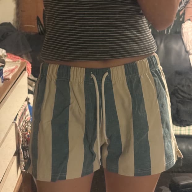 스트라이프 반바지