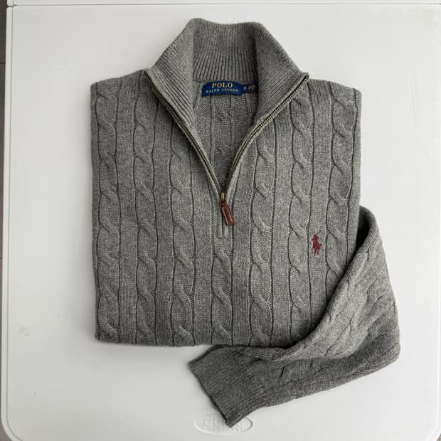 폴로 반집업 케이블 니트 