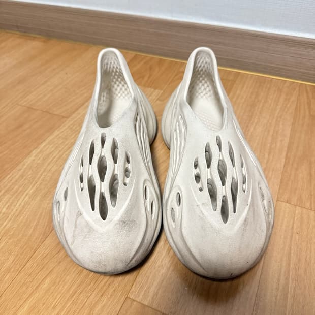 이지 폼러너 샌드 275