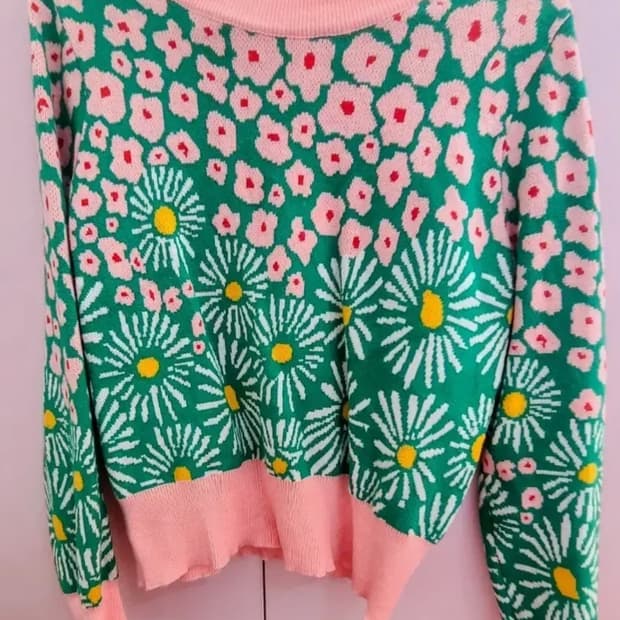 벚꽃 플라워 패턴 니트