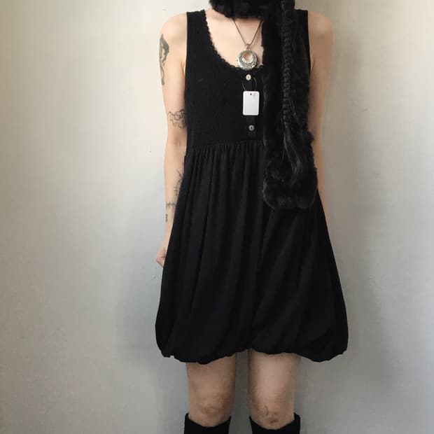 Crochet point sleeveless onepiece