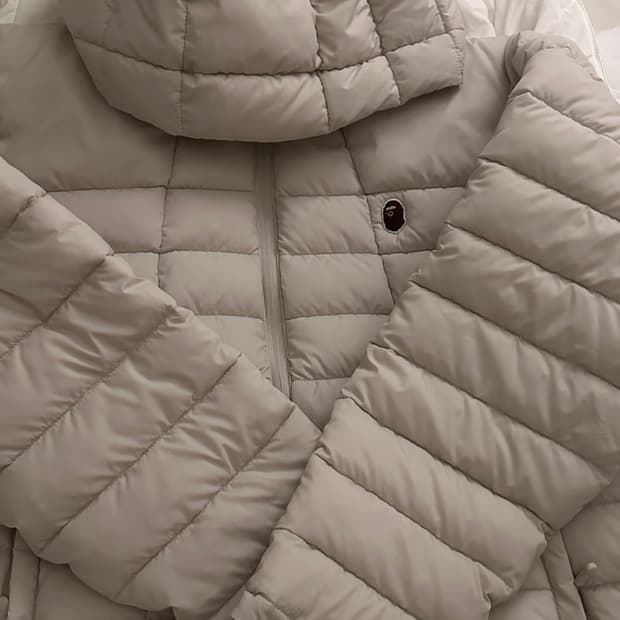 베이프 경량패딩 베이지