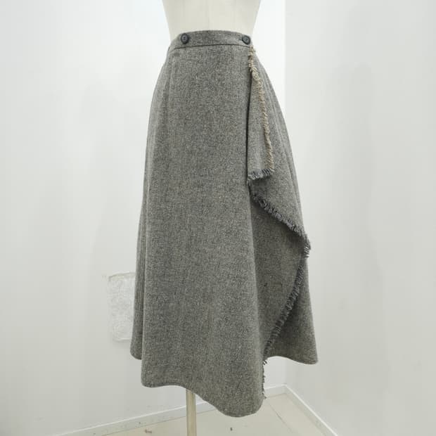 TRANS WORK 울 실크 그레이 랩스커트