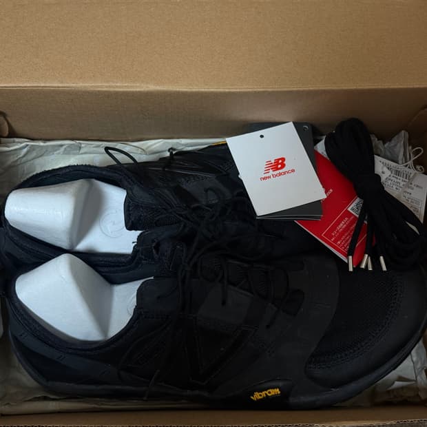 (280) 뉴발란스 이세이미야케 mt100 블랙