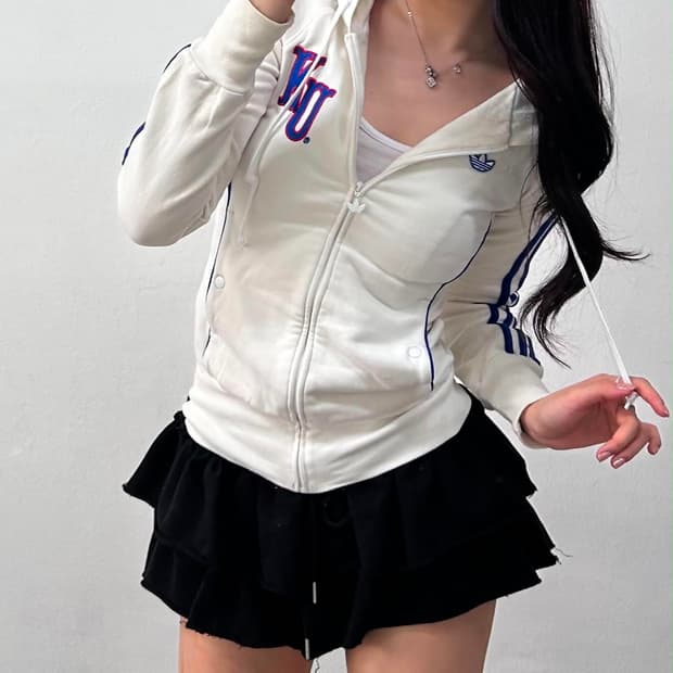 아디다스 캔자스 대대장 작사 화이트 걸즈 후드집업 희귀져지(XS)