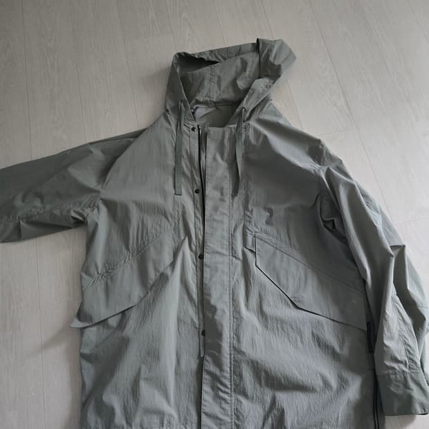 솔리드옴므 야상 스타일 바람막이 48사이즈