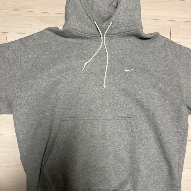 나이키 솔로 스우시 후드티