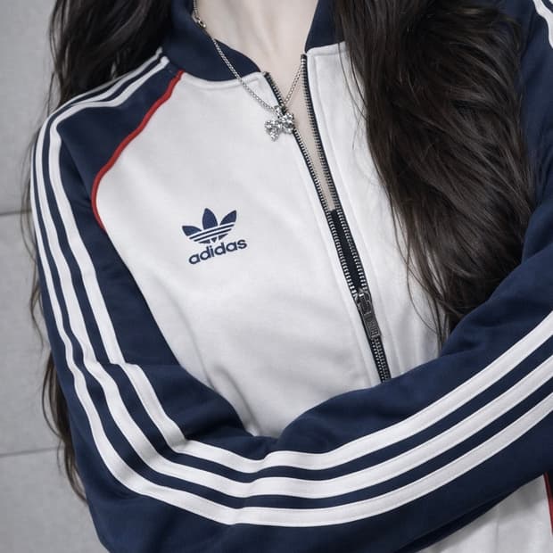 🐰아디다스 화이트 슈퍼스타 트랙탑 져지 저렴🪽