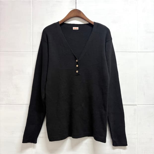 45rpm studio 블랙 코튼 브이넥 롱슬리브