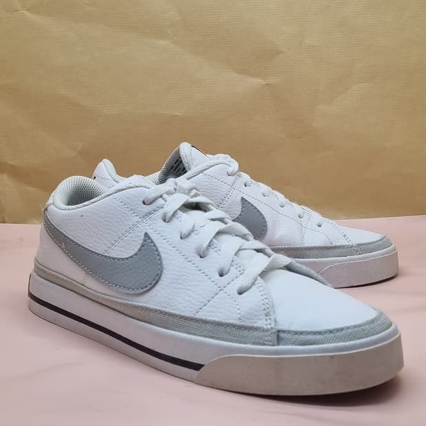 나이키 코트 레거시 화이트 스니커즈240