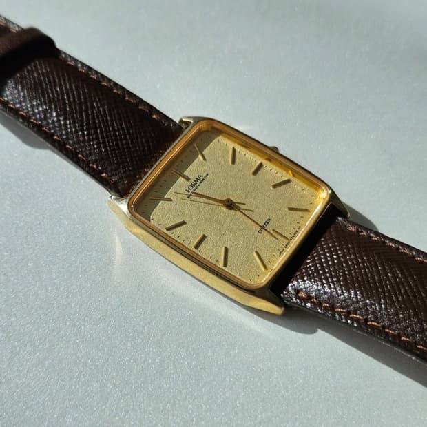 Citizen forma 시티즌 금장 시계