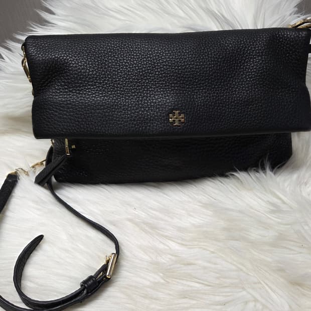 토리버치 블랙 가죽 크로스백 #최상급