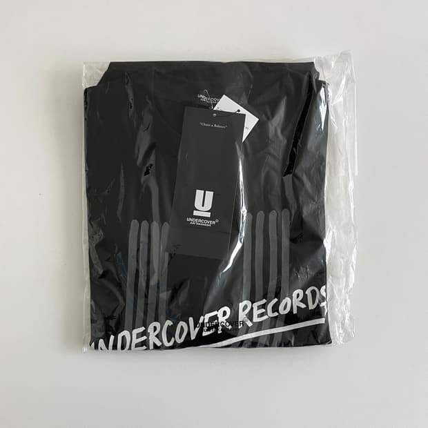 언더커버 블랙 레코즈 티셔츠 2사이즈
